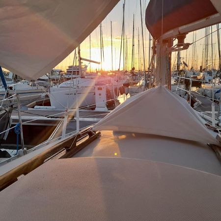 Séjour insolite - voilier à quai à La Rochelle La Rochelle (Charente-Maritime) Esterno foto